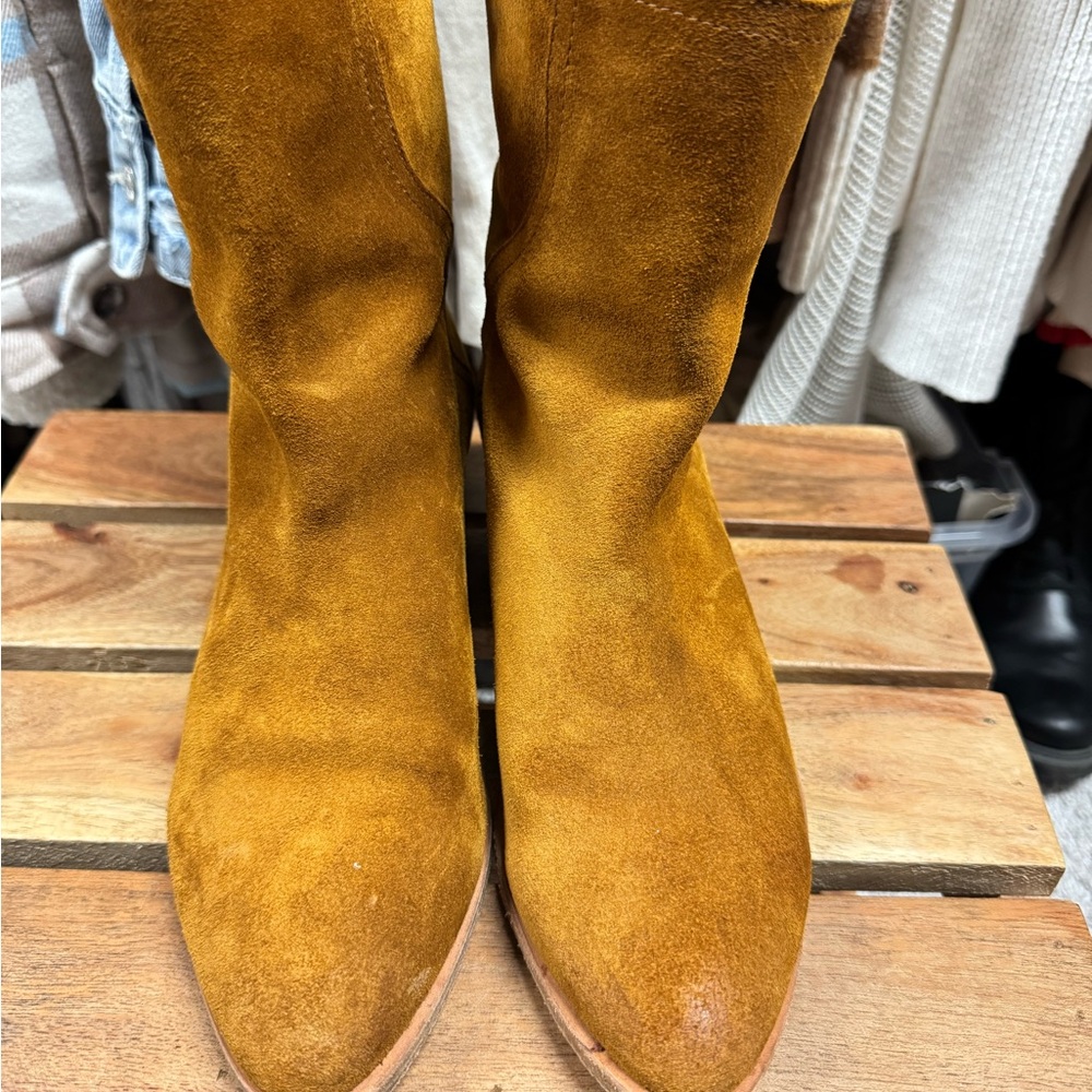 Frye Women's Tan Suede Ankle Boots